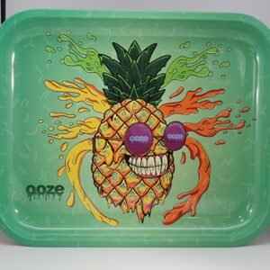 Ooze Mr. PineApple Large Metal