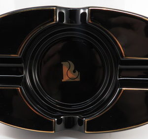 LUCIENNE BLACK OVAL CIGAR ASHTRAY A259
