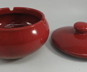 FUJIMA RED MORACCAN ASHTRAY WITH LID A284