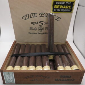 ROCKY PATEL EDGE TORO MADURO BX 20CT